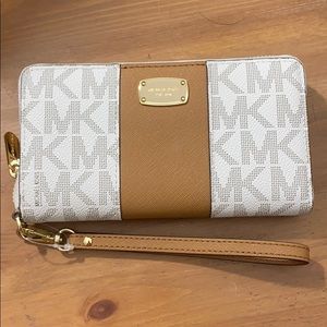 Michael Kors wallet